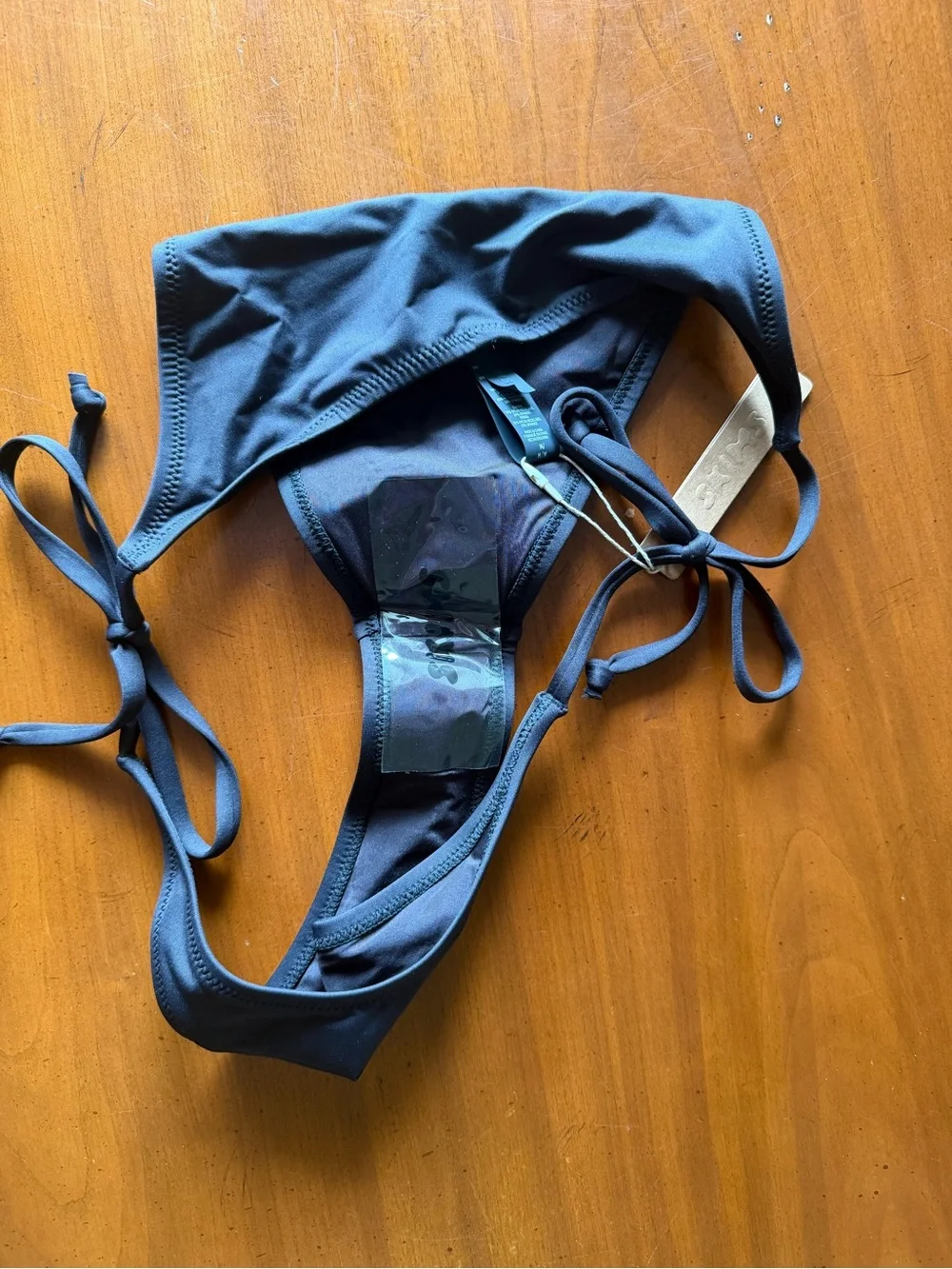 SKIMS triangle & side tie bikini, NWT, Onyx